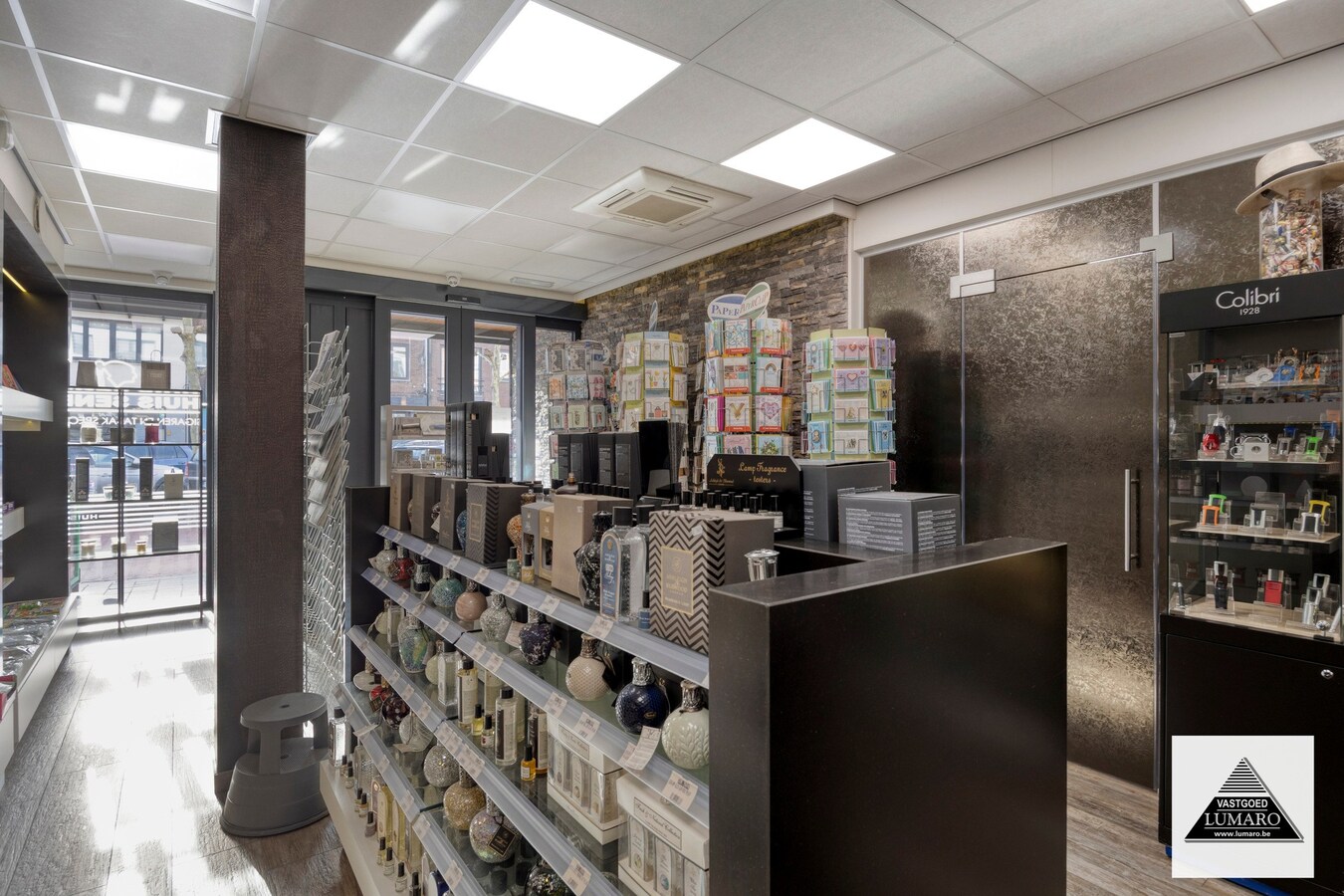 Handelspand in commercieel centrum – overname kranten- en tabakszaak - sigaren 