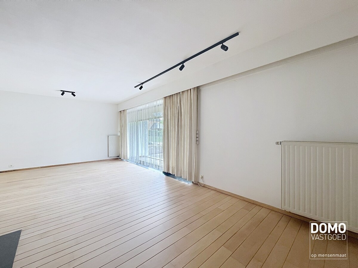 Open bebouwing met karakter, ruimte en tuin op topligging te Schulen 