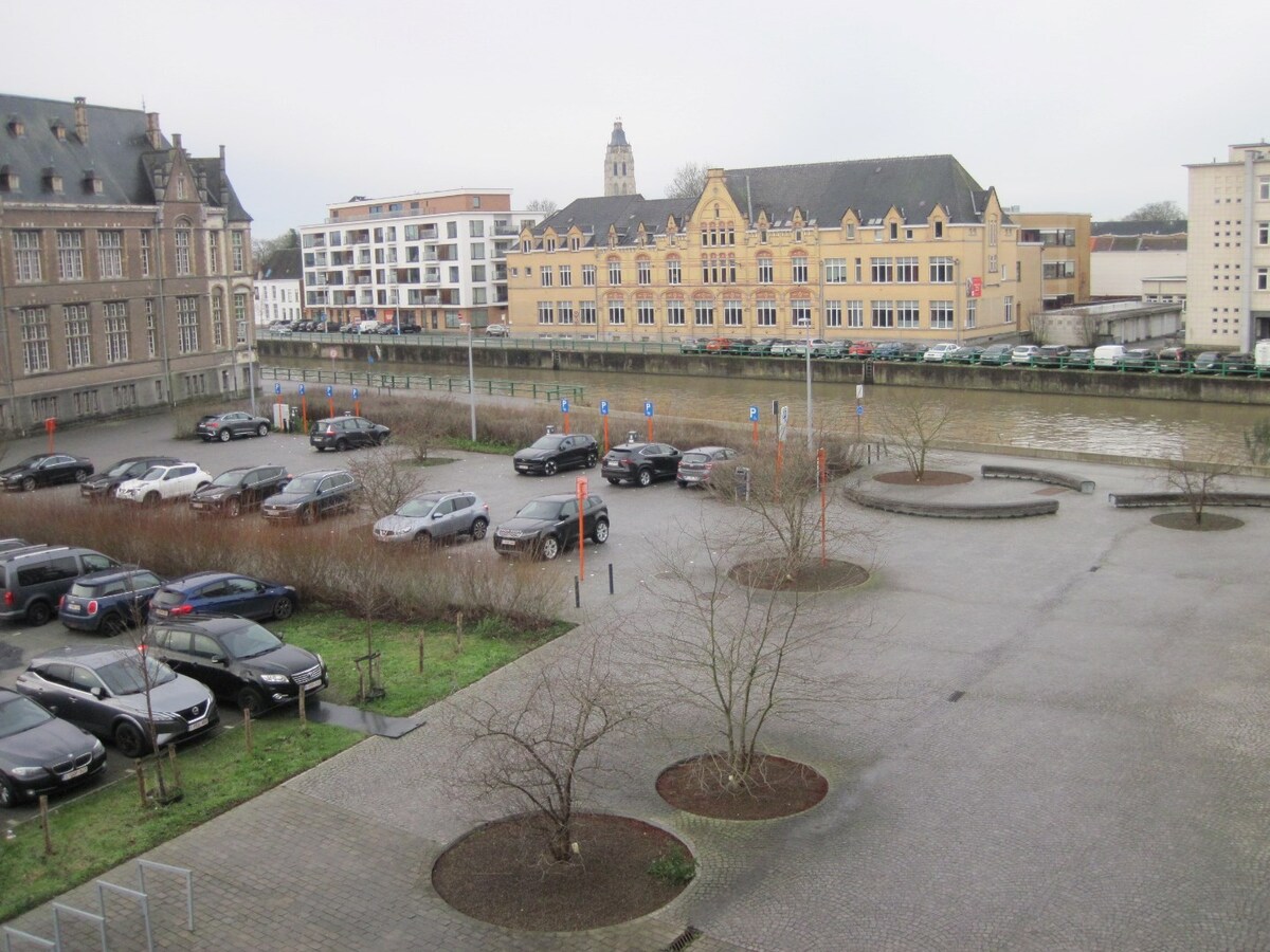 2-slaapkamer appartement met aangenaam terras. 