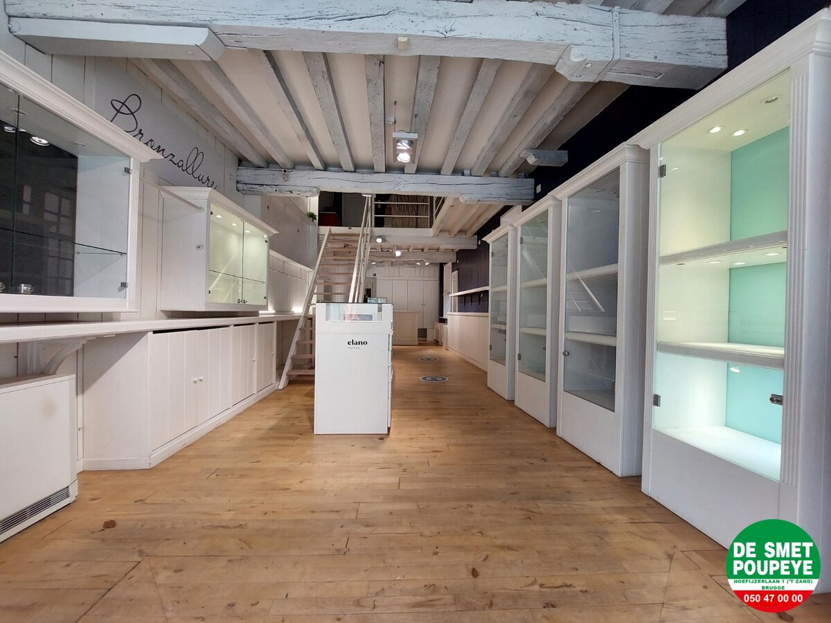 Commercieel gelegen handelshuis 