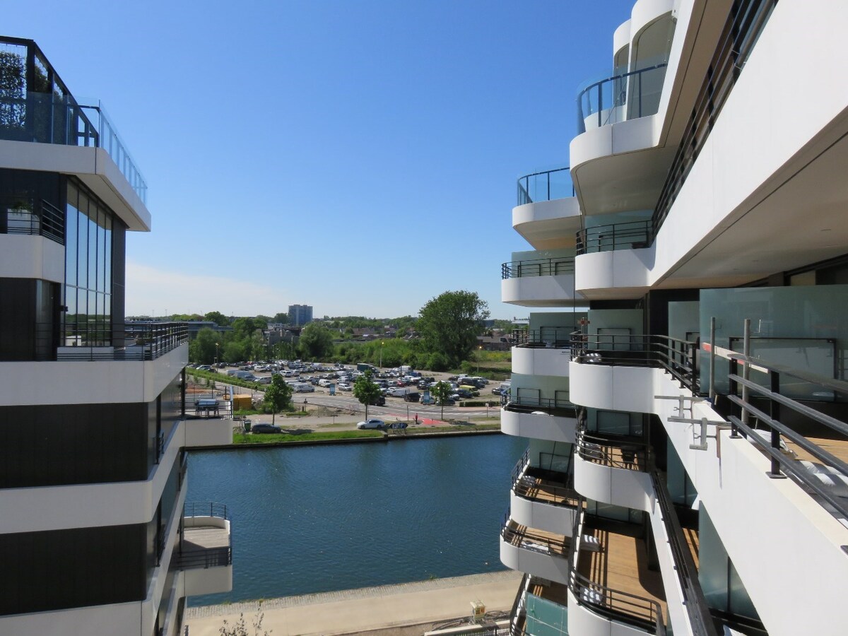 RESIDENTIE ZUIDZICHT - Hoogwaardig afgewerkt appartement gelegen aan de Blauwe Boulevard. 