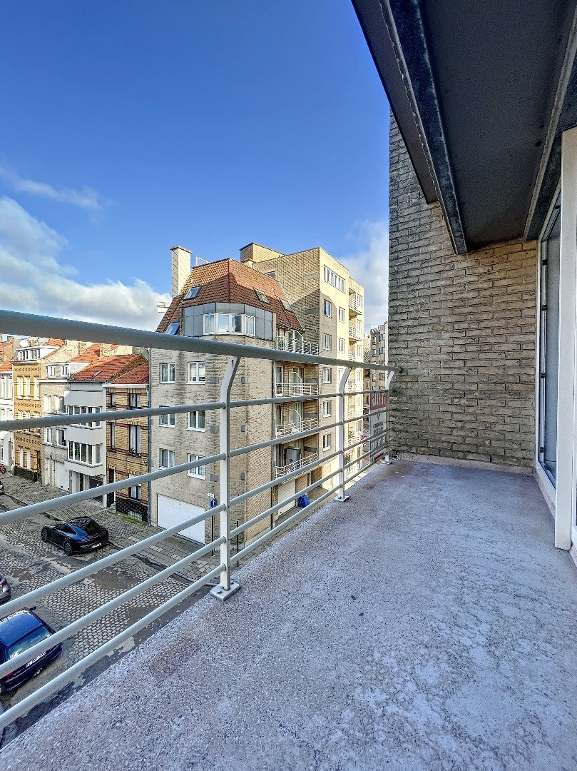 Appartement prêt à emménager avec 1 chambre et terrasse dans un quartier résidentiel calme. 