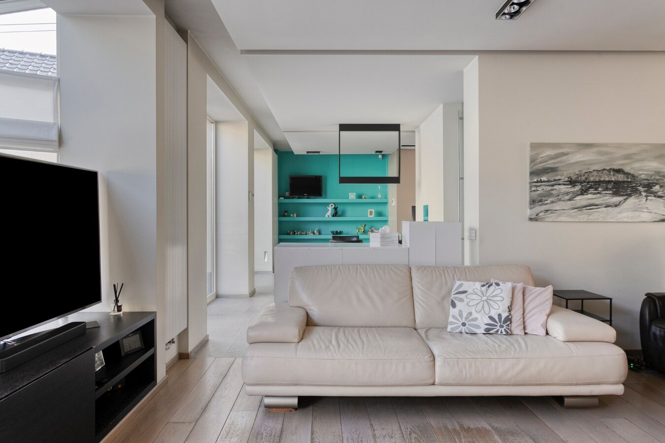 Uitzonderlijke exclusieve herenwoning met verrassende loods van 3 etages 