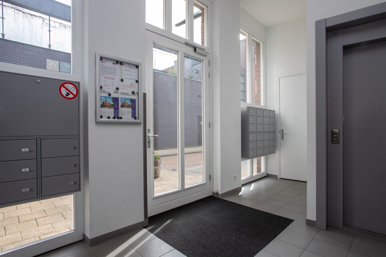 Instapklaar en modern appartement met erfpacht in hartje Bladel – mét eigen parkeerplaats en berging! 