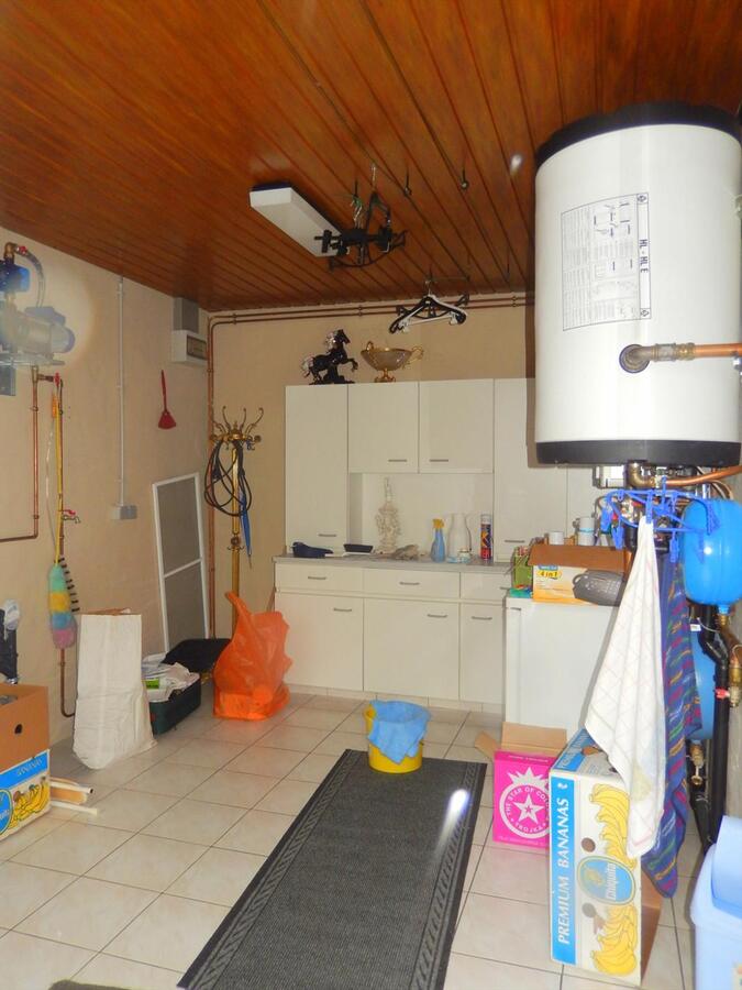 Woonhuis met 3 slaapkamers, tuin en garage 