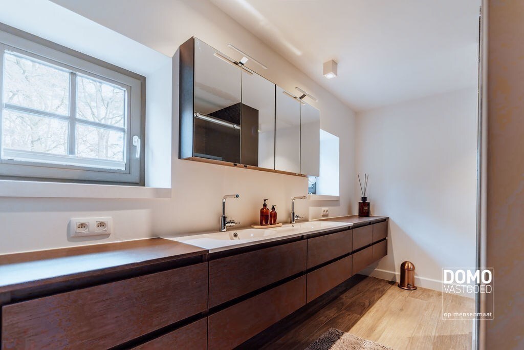 Exclusieve villa, zeer rustig gelegen, aan de groene bossen van Bolderberg. 