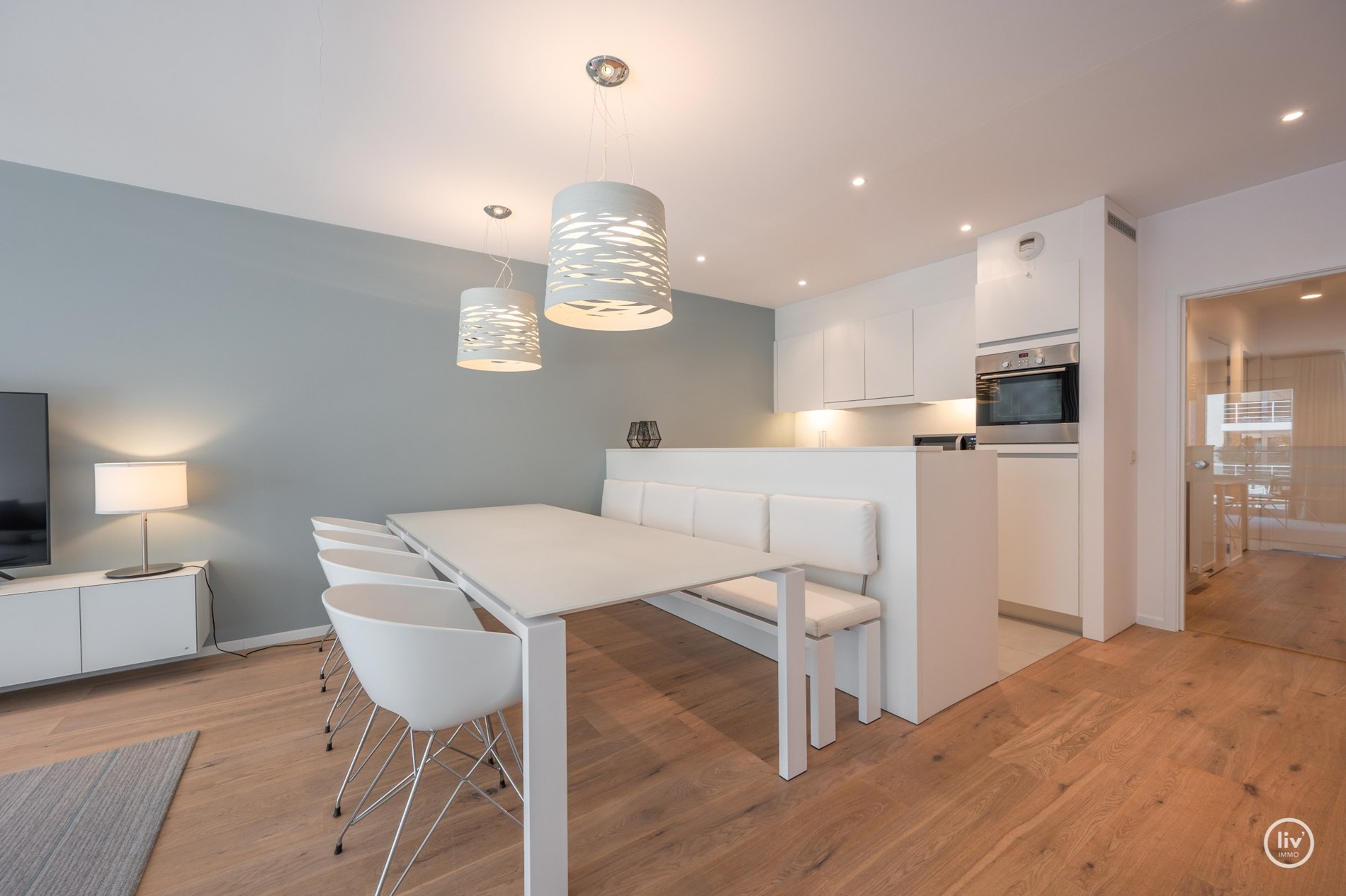 Magnifique appartement avec grande terrasse ensoleillée au centre de Knokke. 