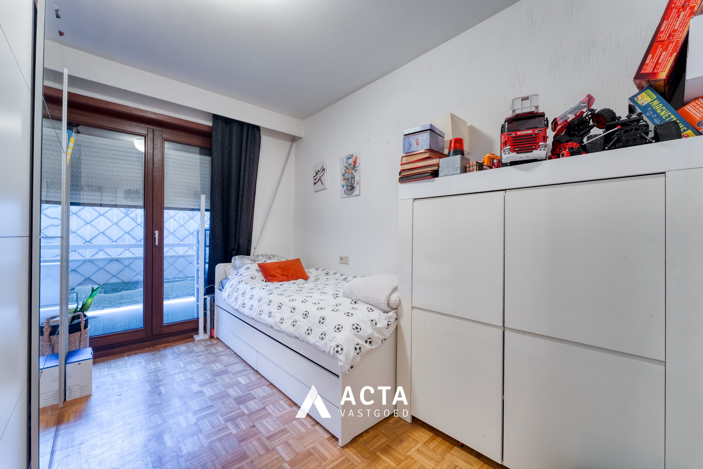 Ruim appartement aan het Leopoldpark in Oostende 