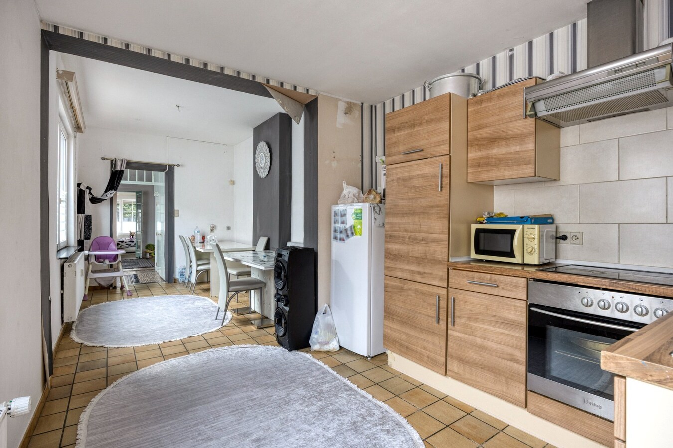 Gebouw/herenhuis bestaande uit 3 appartementen te Tienen 