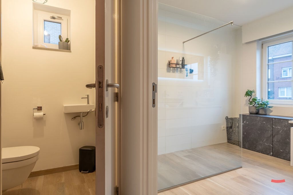 Benedenwoning verkocht in Ravels