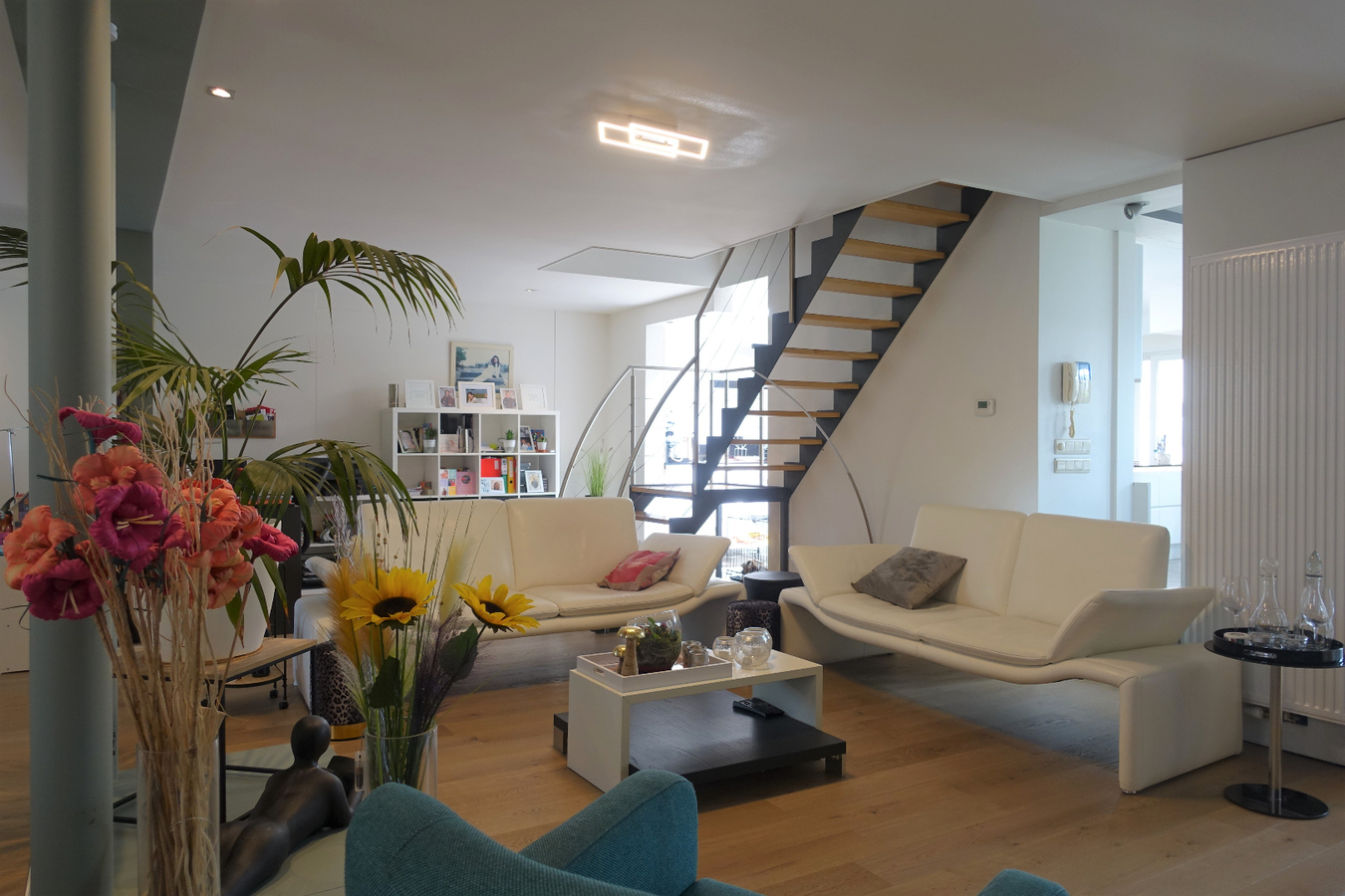 Ruime moderne woning aan het centrum van Aartrijke 