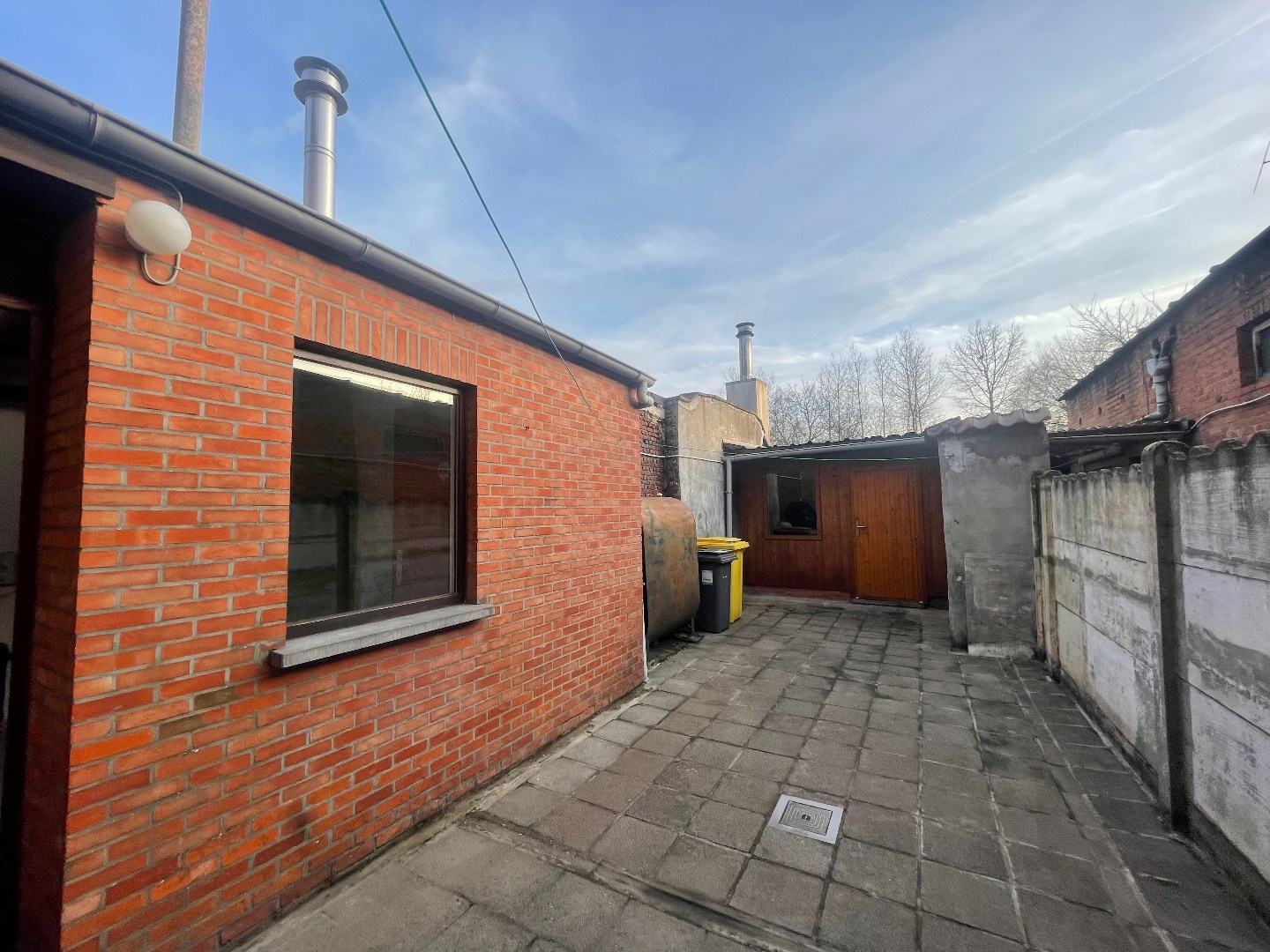 Gezellig rijhuisje te huur met 3 slaapkamers en gezellig terras gelegen in het centrum van Geel! 