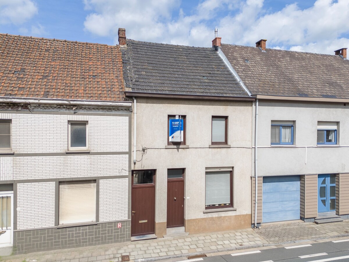Instapklare, knusse woning met terras te Borsbeke 