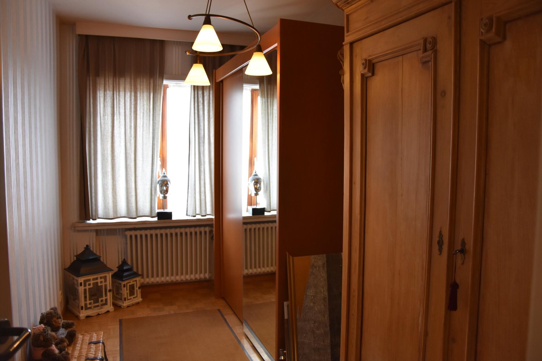 Ruim appartement met 3 slaapkamers en garage 