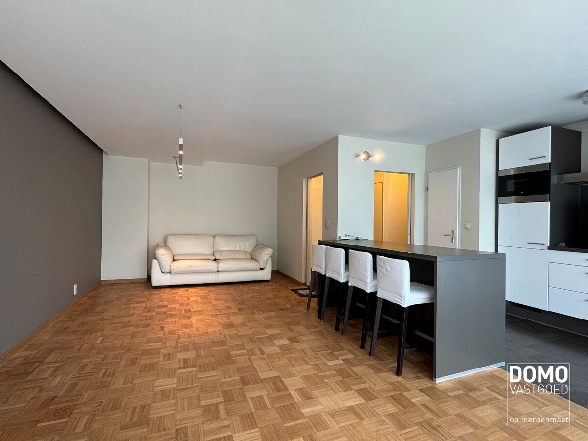 2-slaapkamerappartement met terras, airco en ondergrondse parking in centrum Hasselt. 