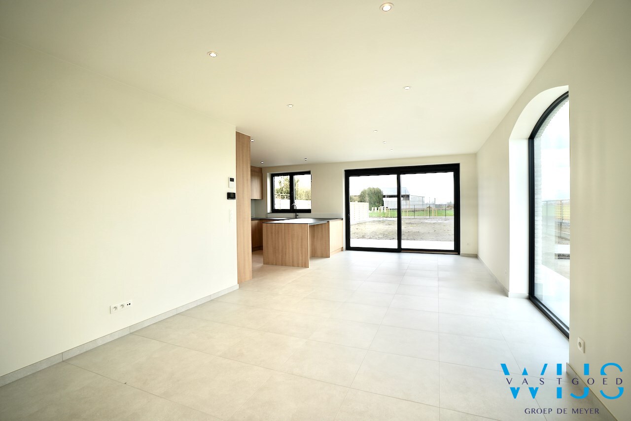 Zeer ruime nieuwbouw op 510m² te ASSENEDE/BASSEVELDE! 