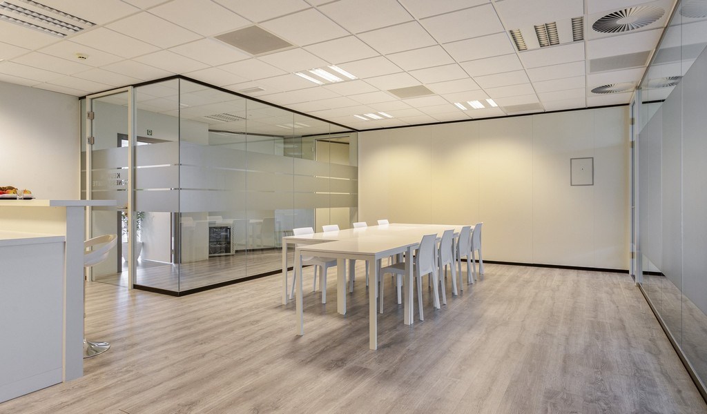 Recent kantoorgebouw te koop op topligging in Gent