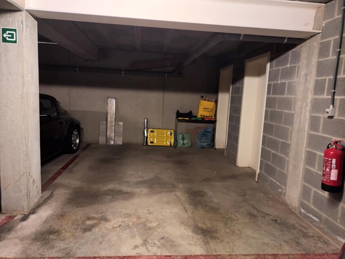 Gunstig gelegen duplex in het centrum van Kermt. 