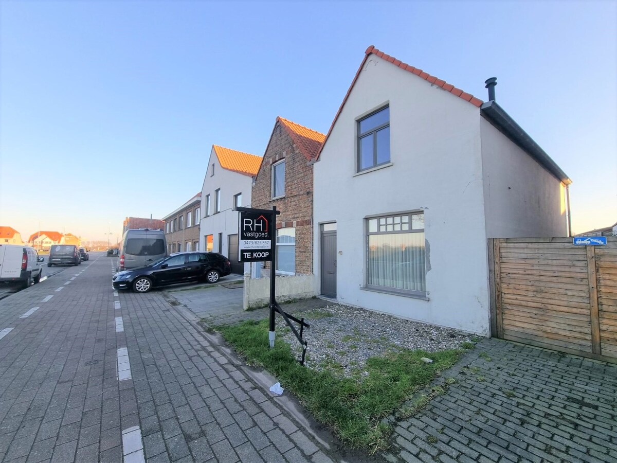 Halfopen woning op mooi perceel te Meetkerke 