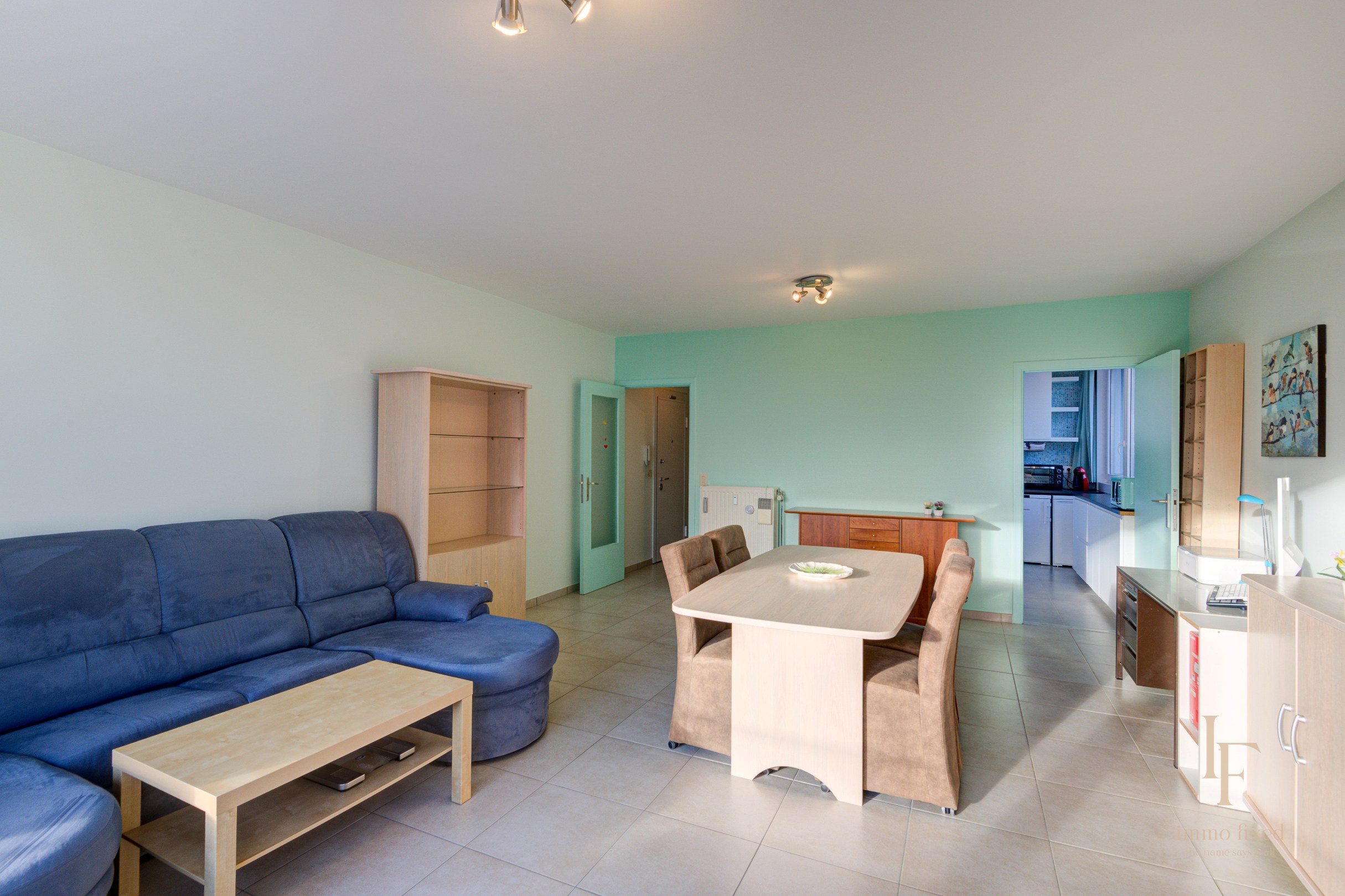 Appartement met 2 slaapkamers én topverbindingen in het hart van Berchem! 