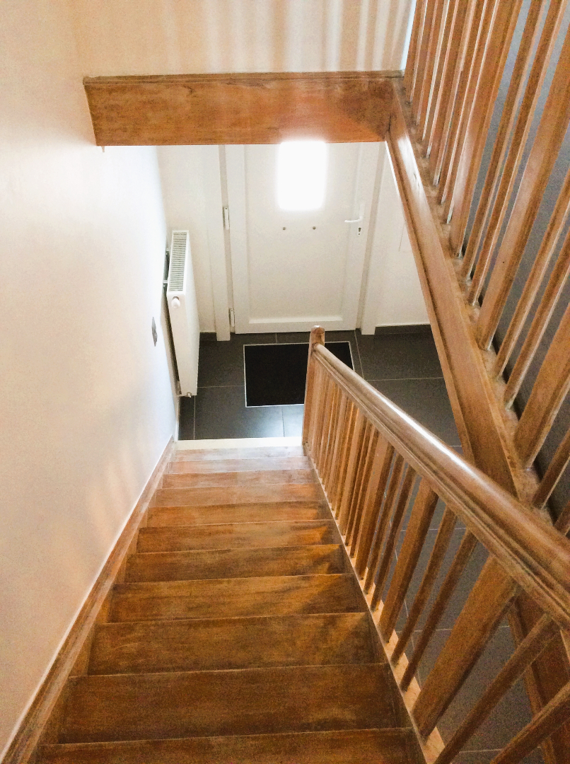 Gezellige rijwoning met 3 slaapkamers en uitweg 