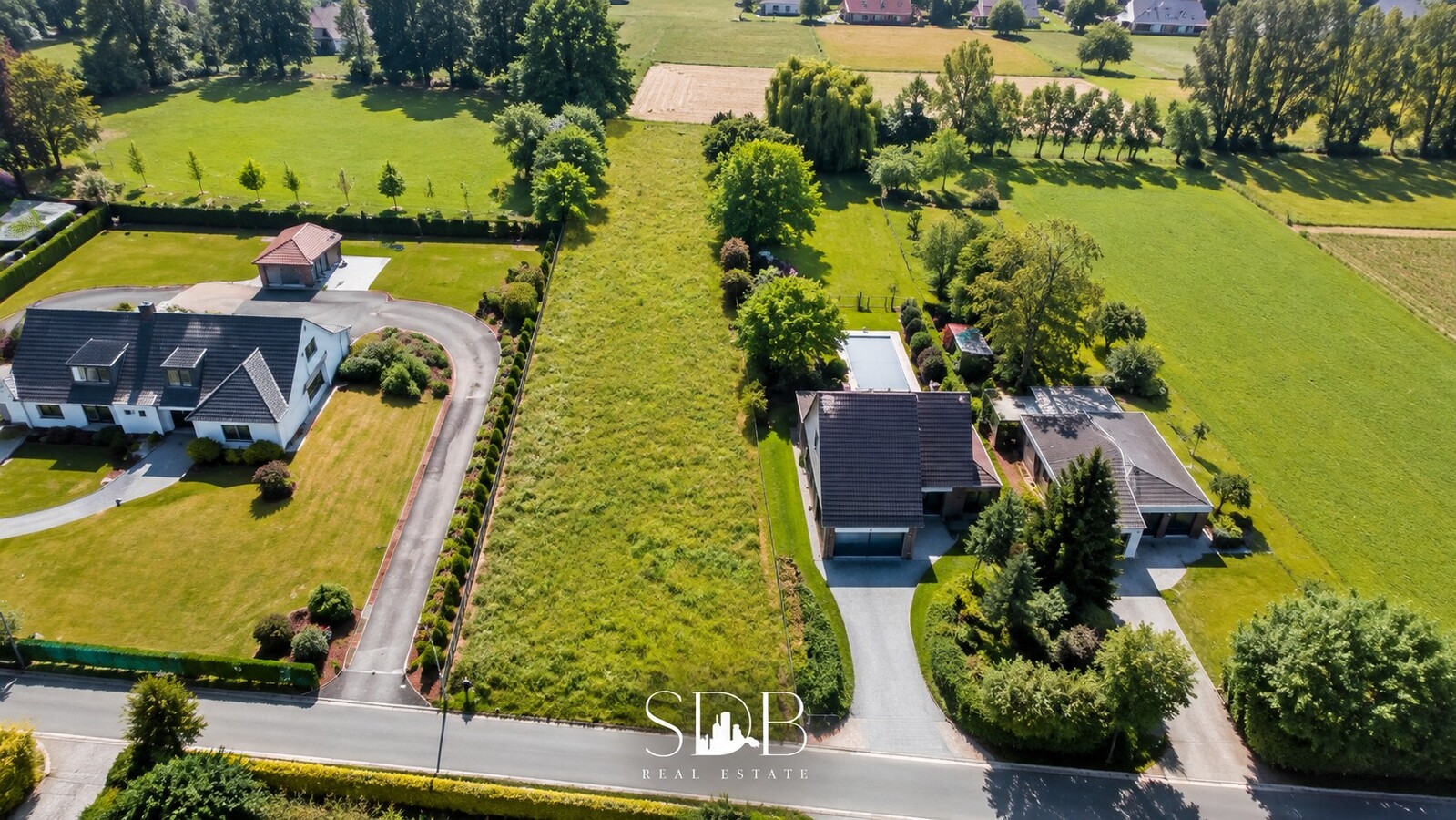 Bouwgrond voor open bebouwing op 2.336m² 