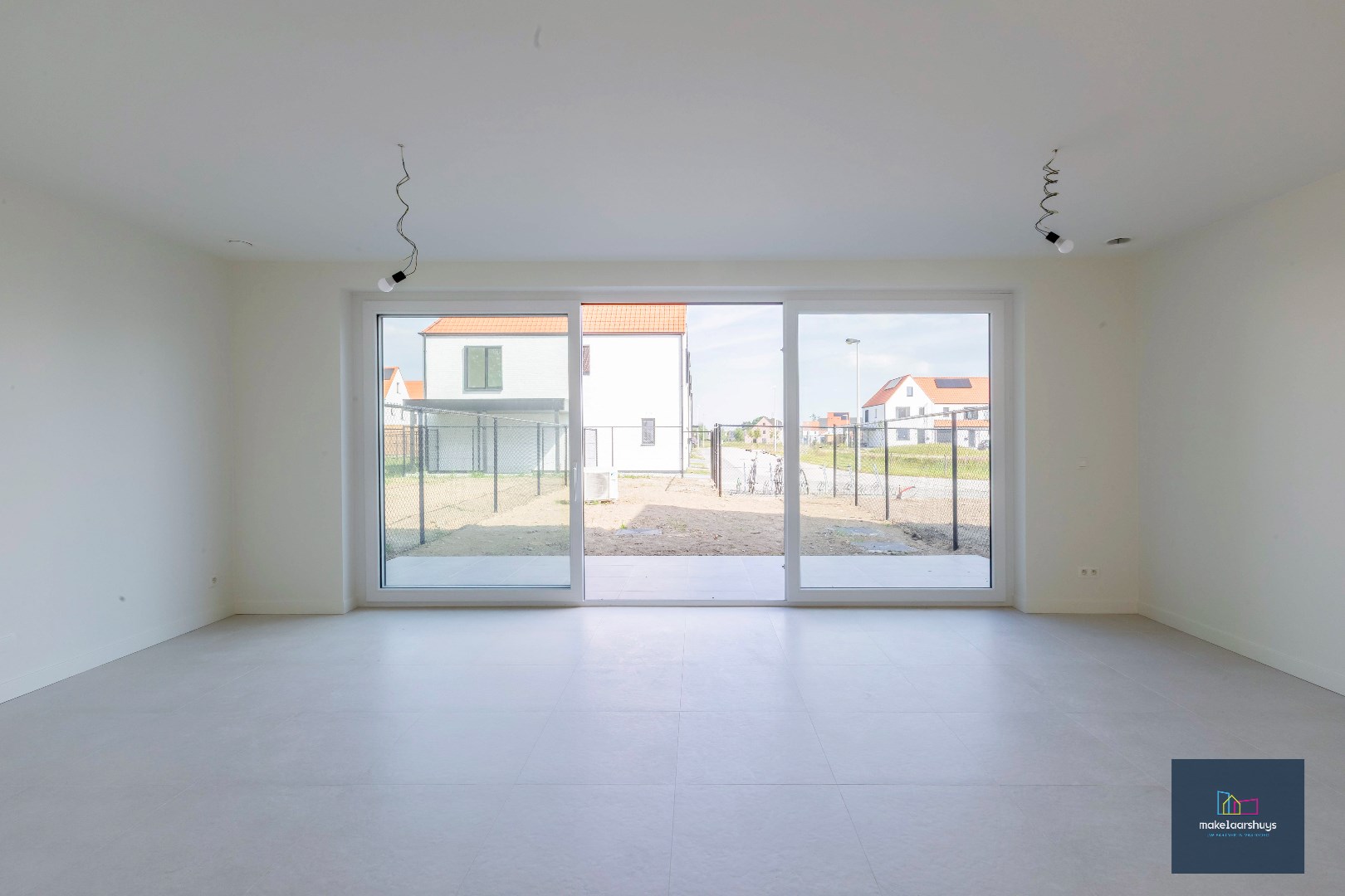 Kwalitatieve Lalys nieuwbouwwoning met tuin en parkeerplaats 