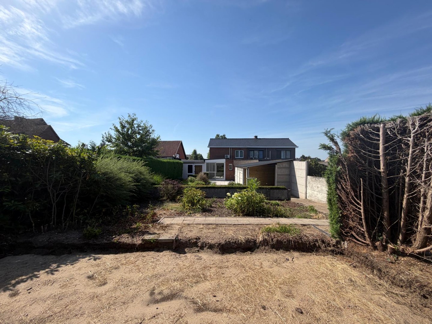 Ruime gezinswoning met grote tuin te huur in Balen 