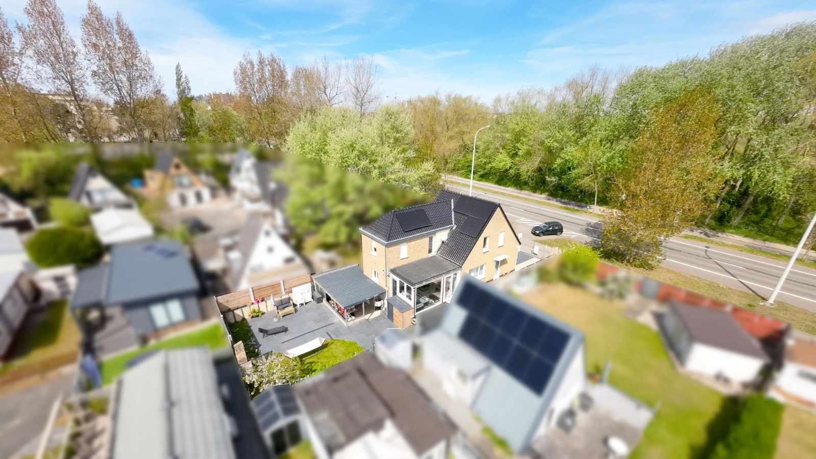 Instapklare woning gelegen op 330m² te Oostduinkerke. 