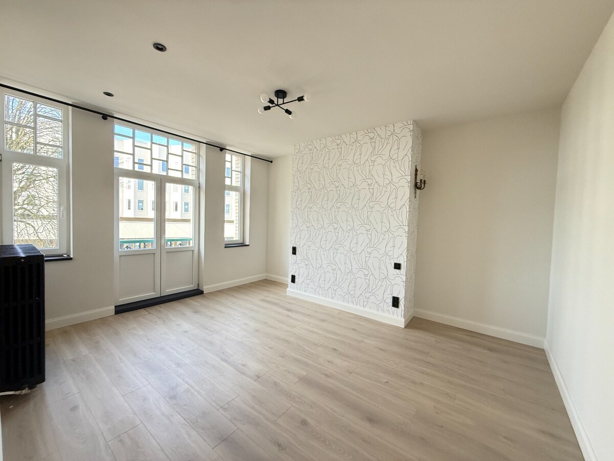 Maison de maître avec 5 chambres et jardin, idéale pour profession libérale ! 