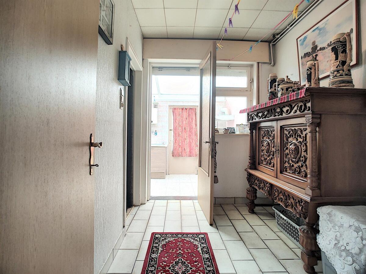 Te moderniseren woning op aangename ligging - Heist 