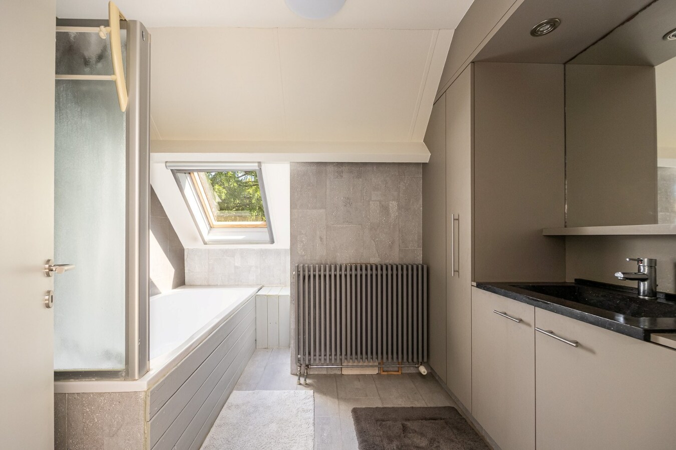 Woning met 3 slaapkamers op perceel van 1002 m² 