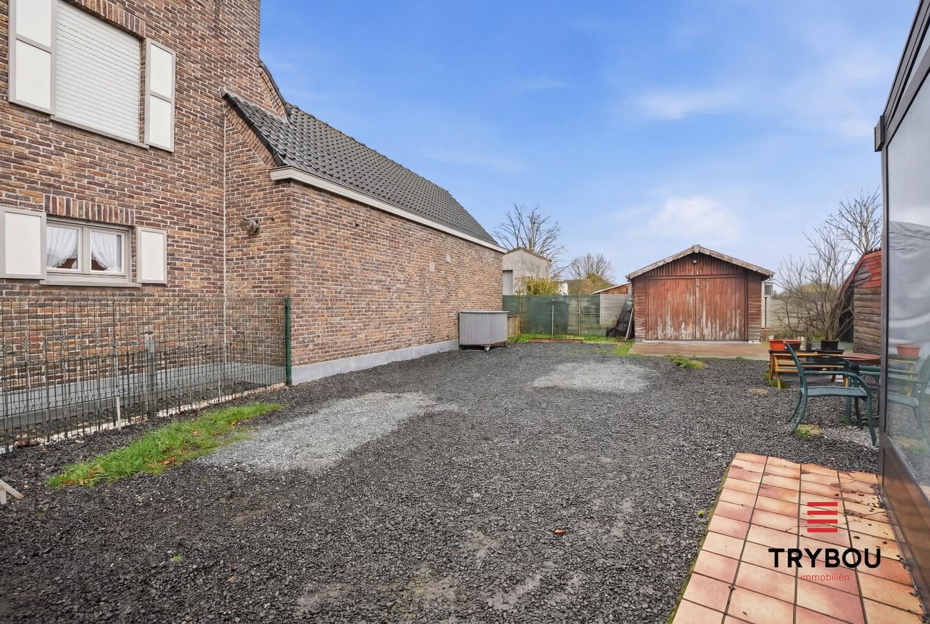 Rustig gelegen, alleenstaande woning op ruim perceel van 2210 m² 