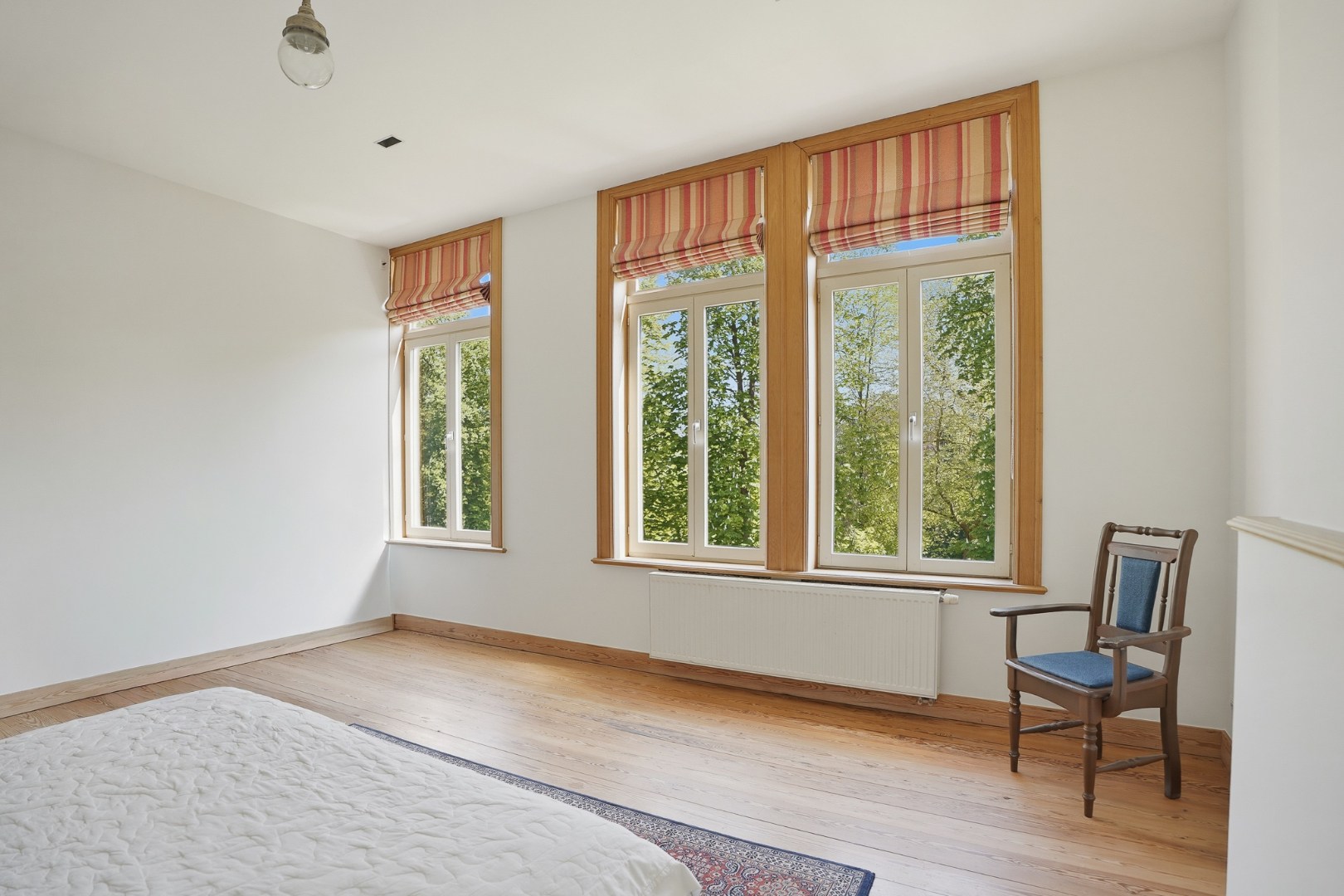 Exclusief gerenoveerd burgerhuis met zonnige stadstuin! 