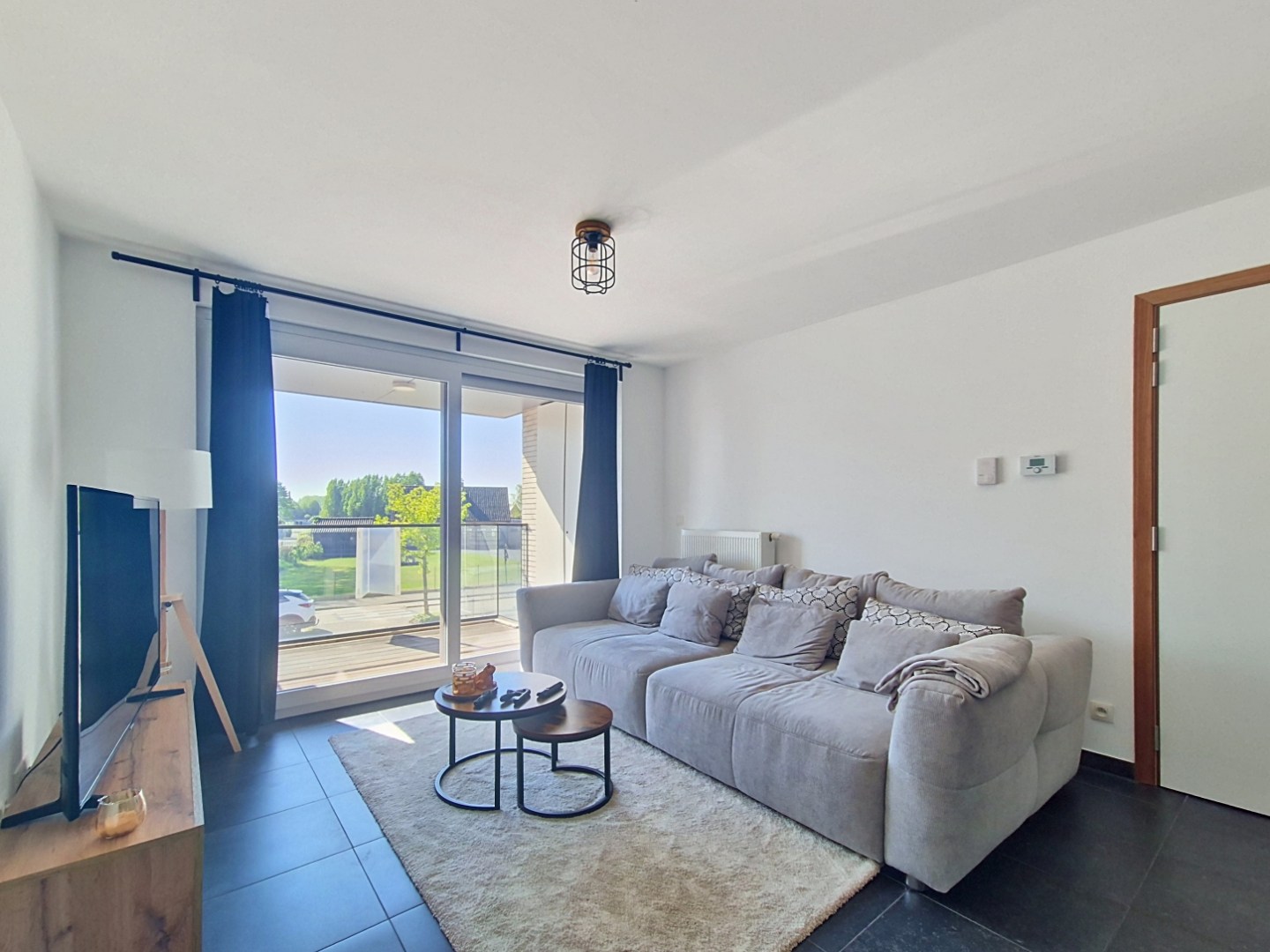 Appartement met 2 slpks, 2 terrassen en autostandplaats 