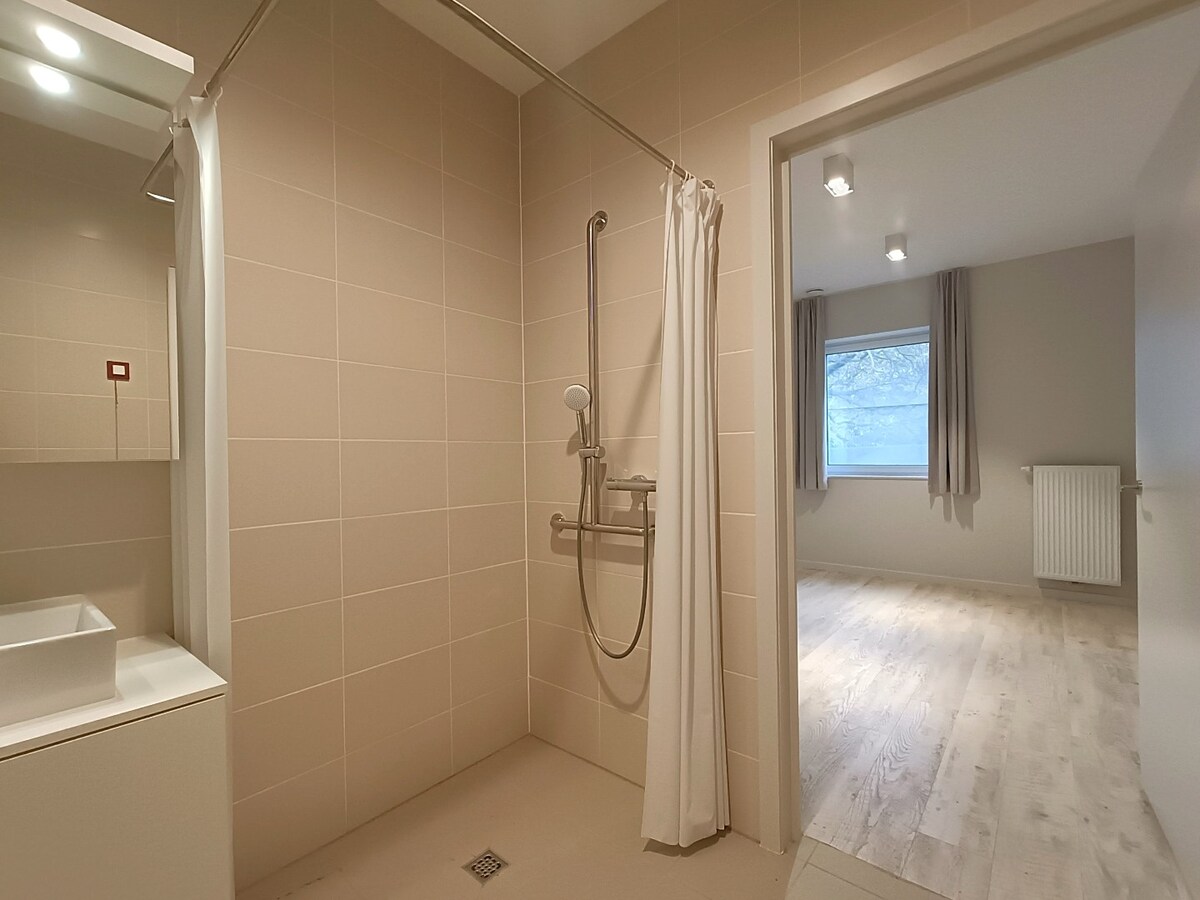 Moderne serviceflat te Westkapelle. 