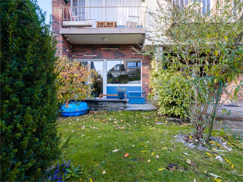 Uitermate goed gelegen gelijkvloersappartment. 