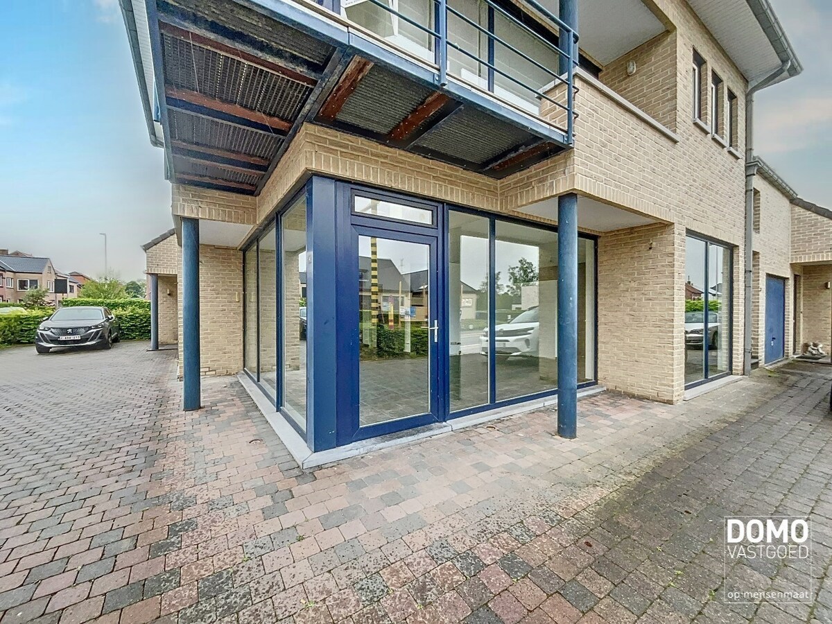 HANDELSRUIMTE TE HUUR VOOR VERSCHILLENDE DOELEINDEN GELEGEN TE KURINGEN 