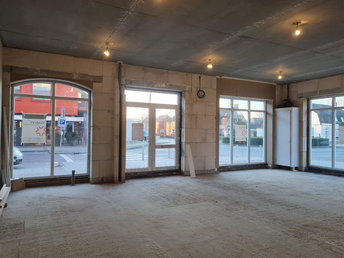 Commerciële ruimte op de begane grond van het complex Poort van Bladel. 