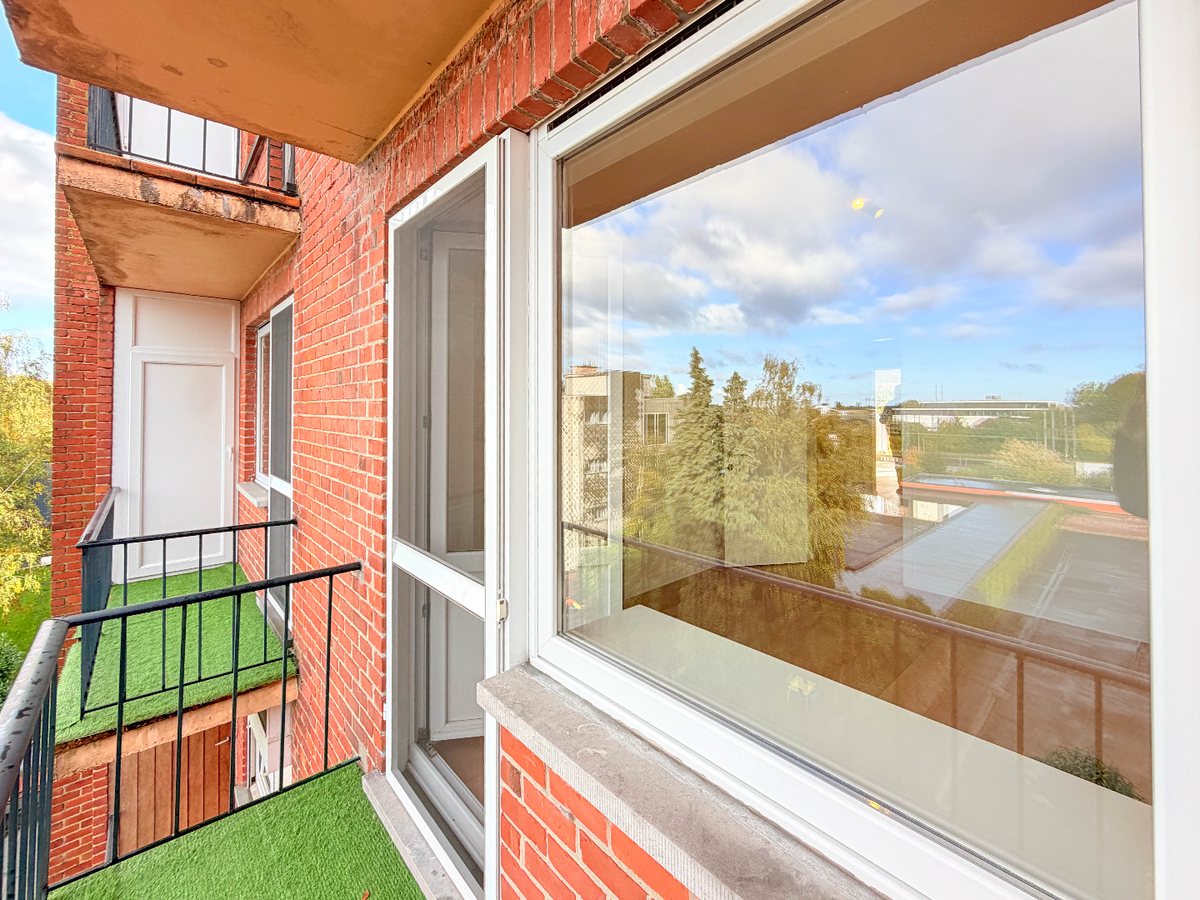 Fantastisch appartement met 3 terrassen op topligging te Kortrijk !  *** NONO INSPIRED *** 