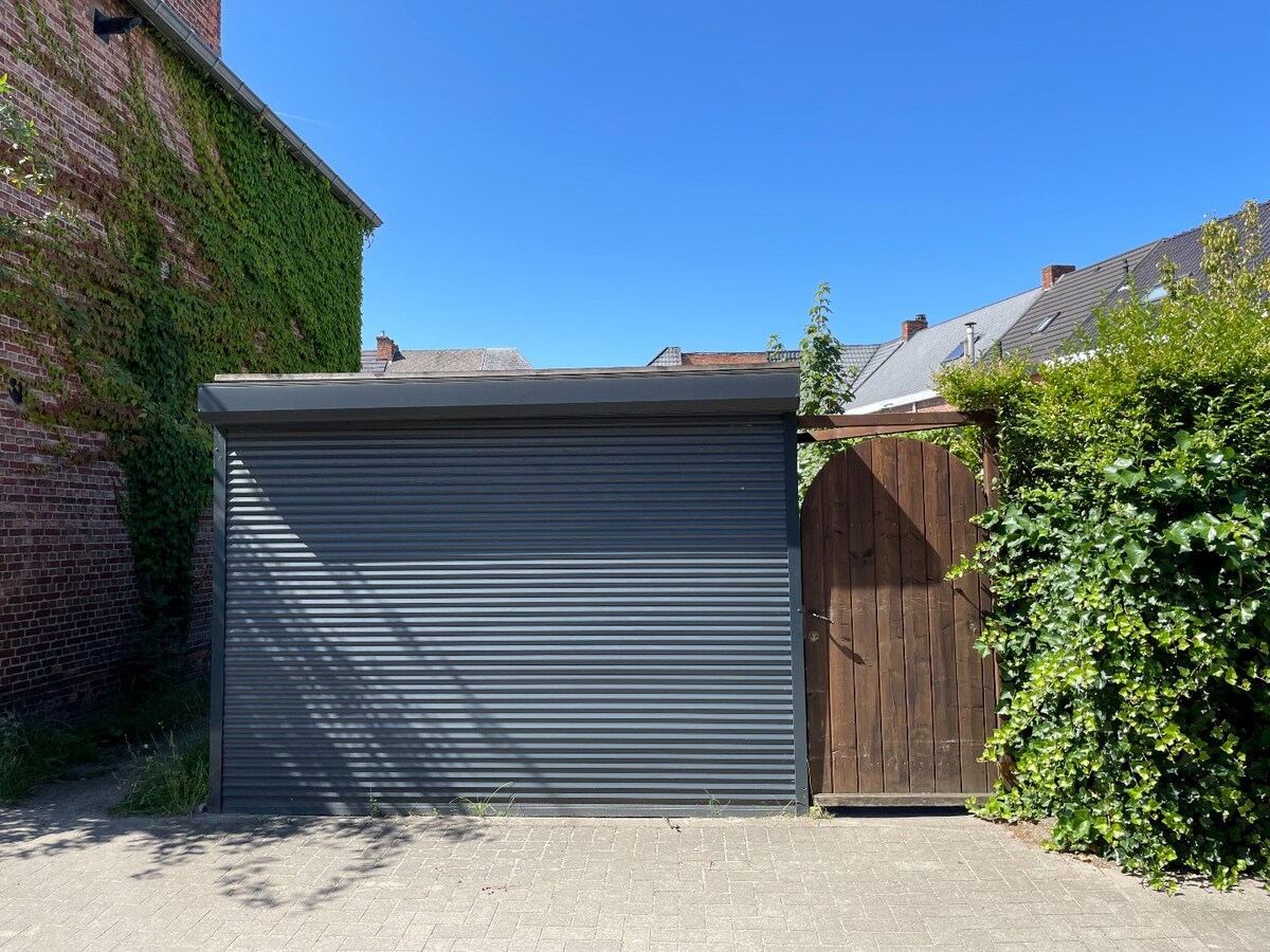 Instapklare woning in gesloten bebouwing in hartje Hasselt 