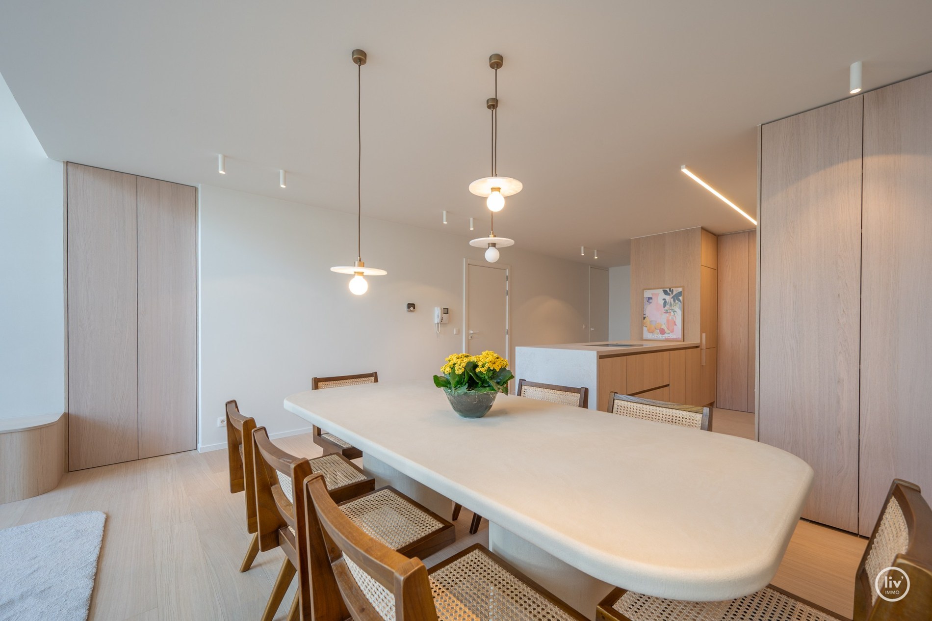 Appartement en duplex de luxe avec mezzanine, idéalement situé dans l'avenue Nellens à Knokke (avec possibilité d'acheter un box garage double intégré) 