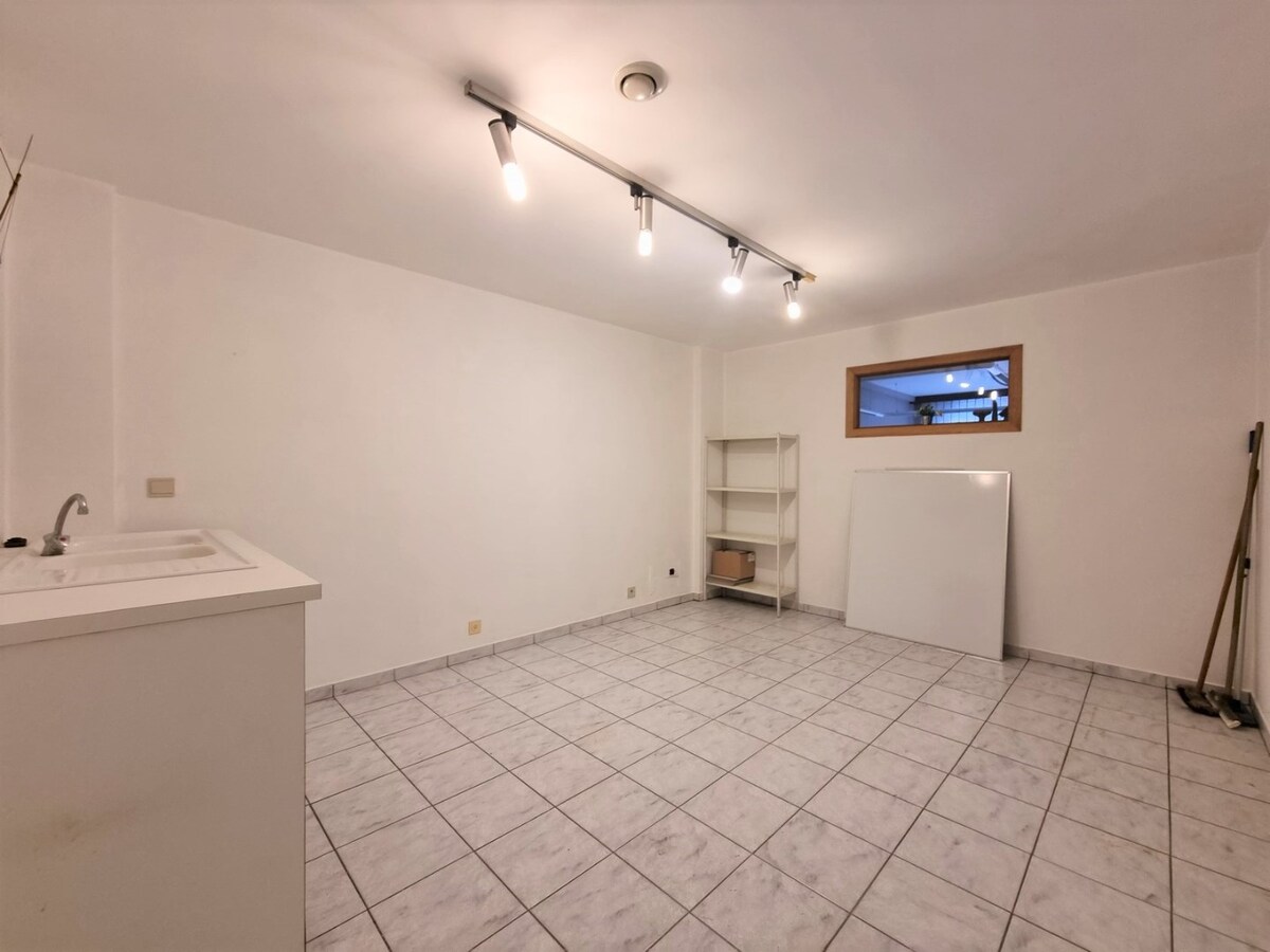 Uitzonderlijk groot (+- 170 m²!!) gelijkvloers appartement vlakbij het strand - Heist 