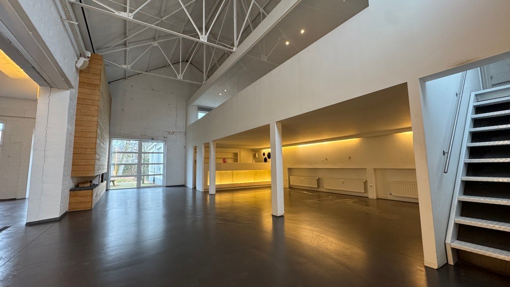 Multifunctionele ruimtes te huur vlakbij R4 en E40 in Drongen