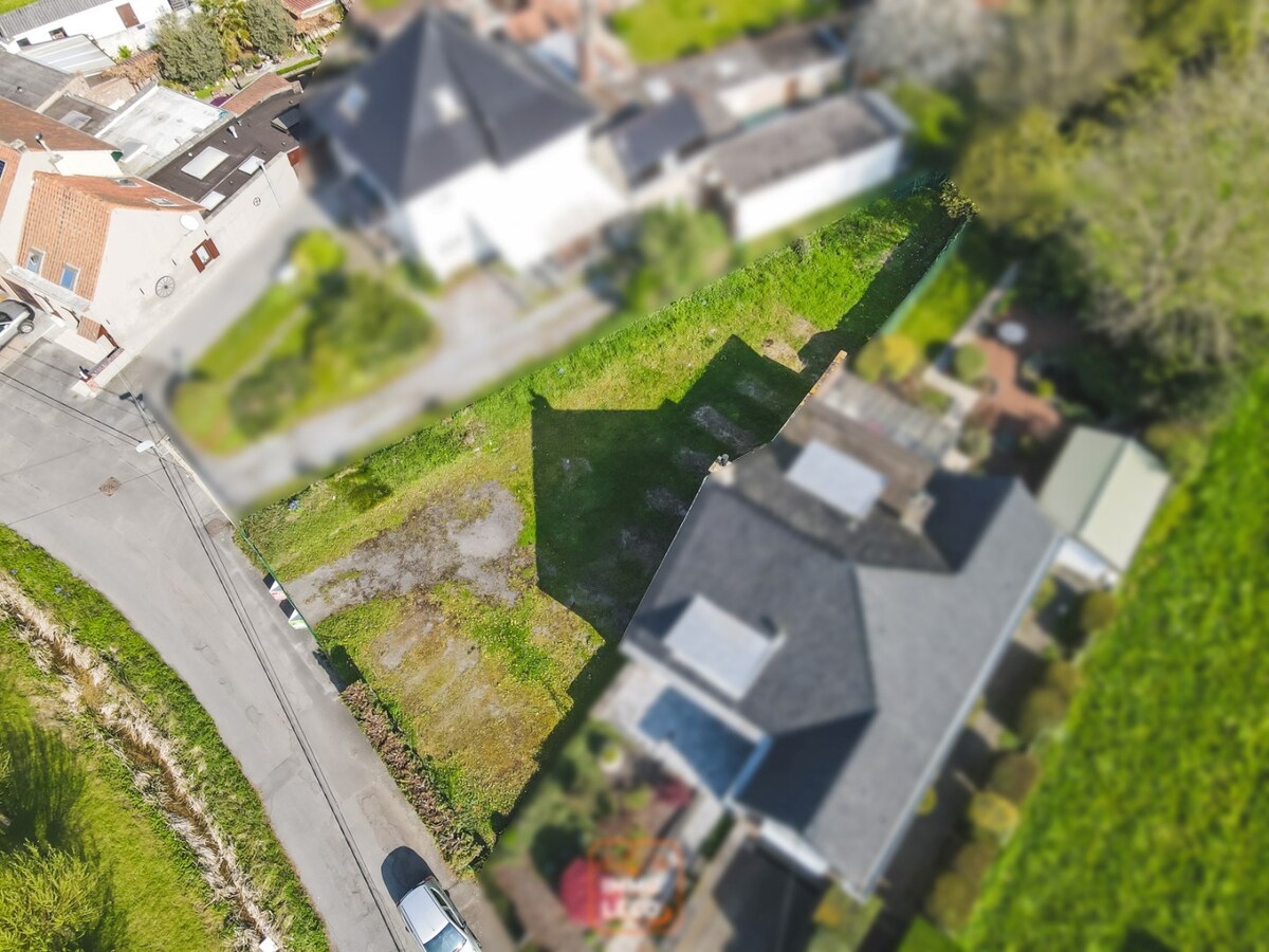 Terrain à bâtir de 465m² pour une construction 3 façades, TOP SECTEUR 