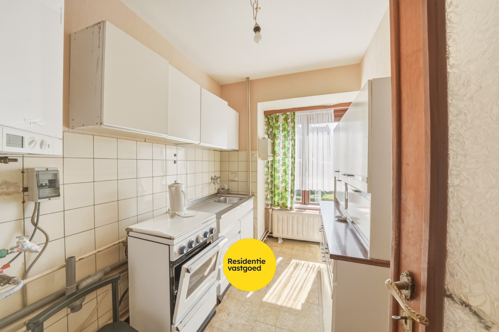 Ruime woning met garage en veel mogelijkheden te Mariakerke (Oostende) 