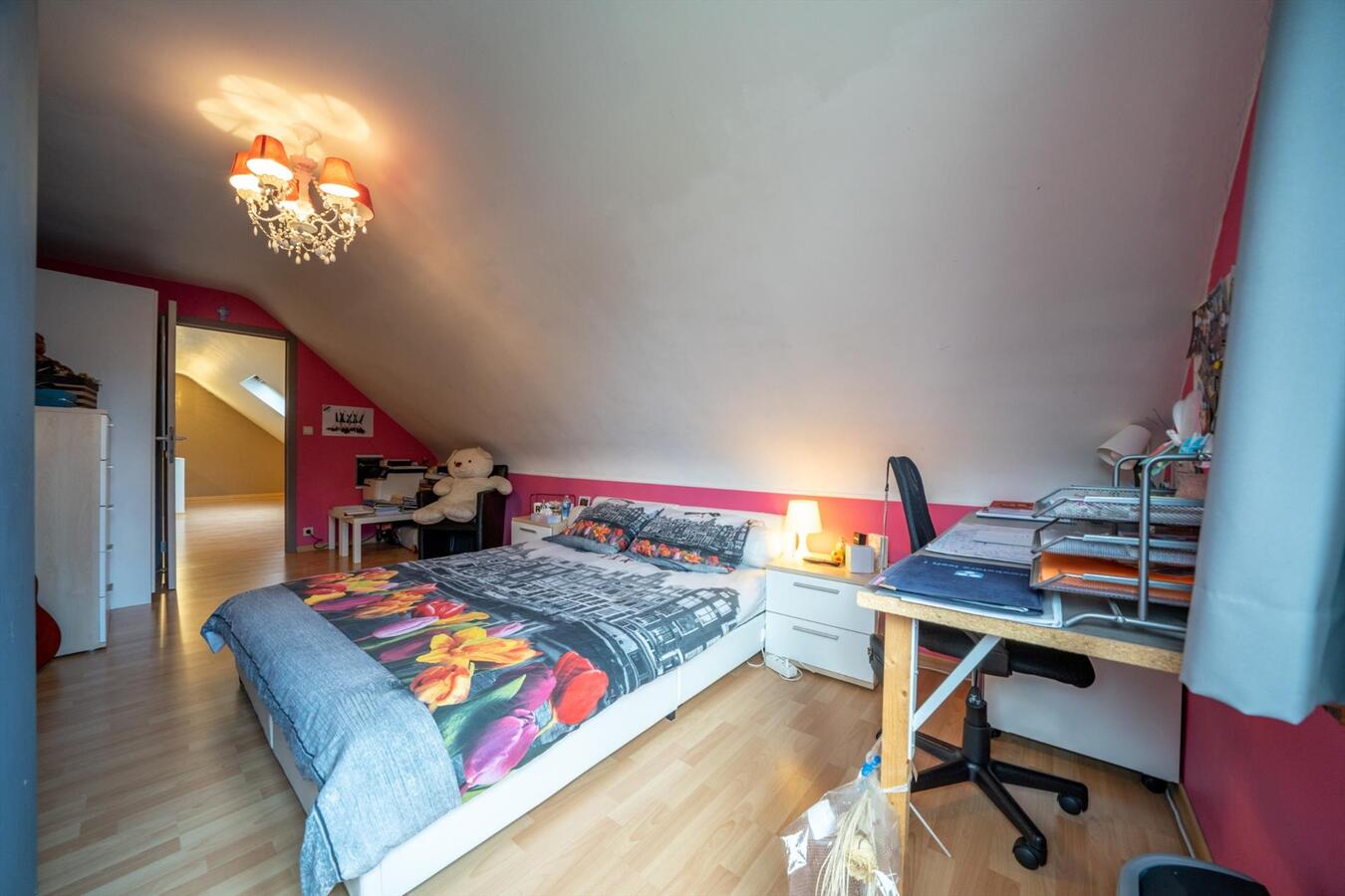 Rustig gelegen instapklare woning met 5 slaapkamers op 667 m² te Ichtegem 