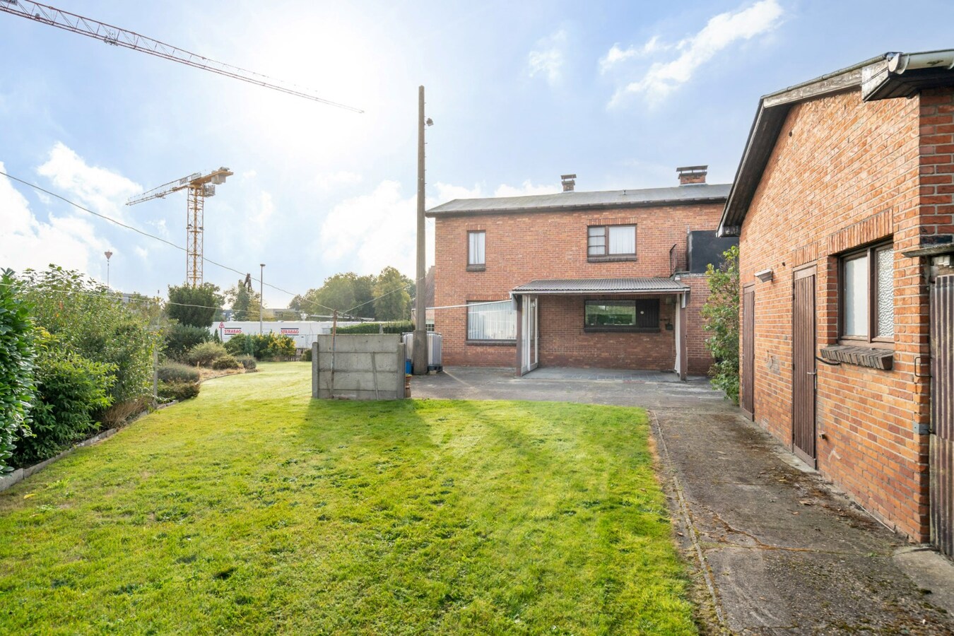 Te renoveren woning op ideale locatie 