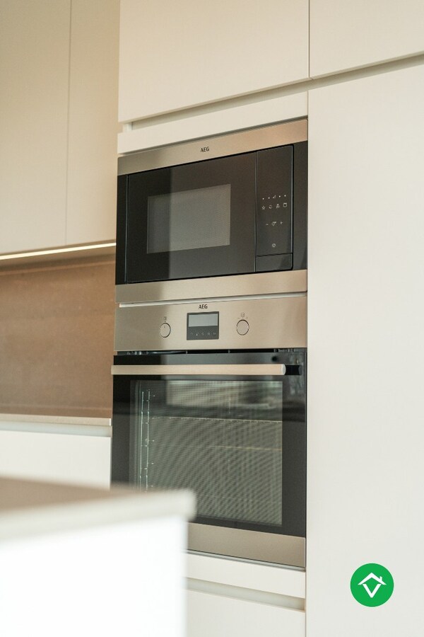 Instapklaar appartement met 2 slaapkamers en volledig ingerichte zolder te Koekelare 