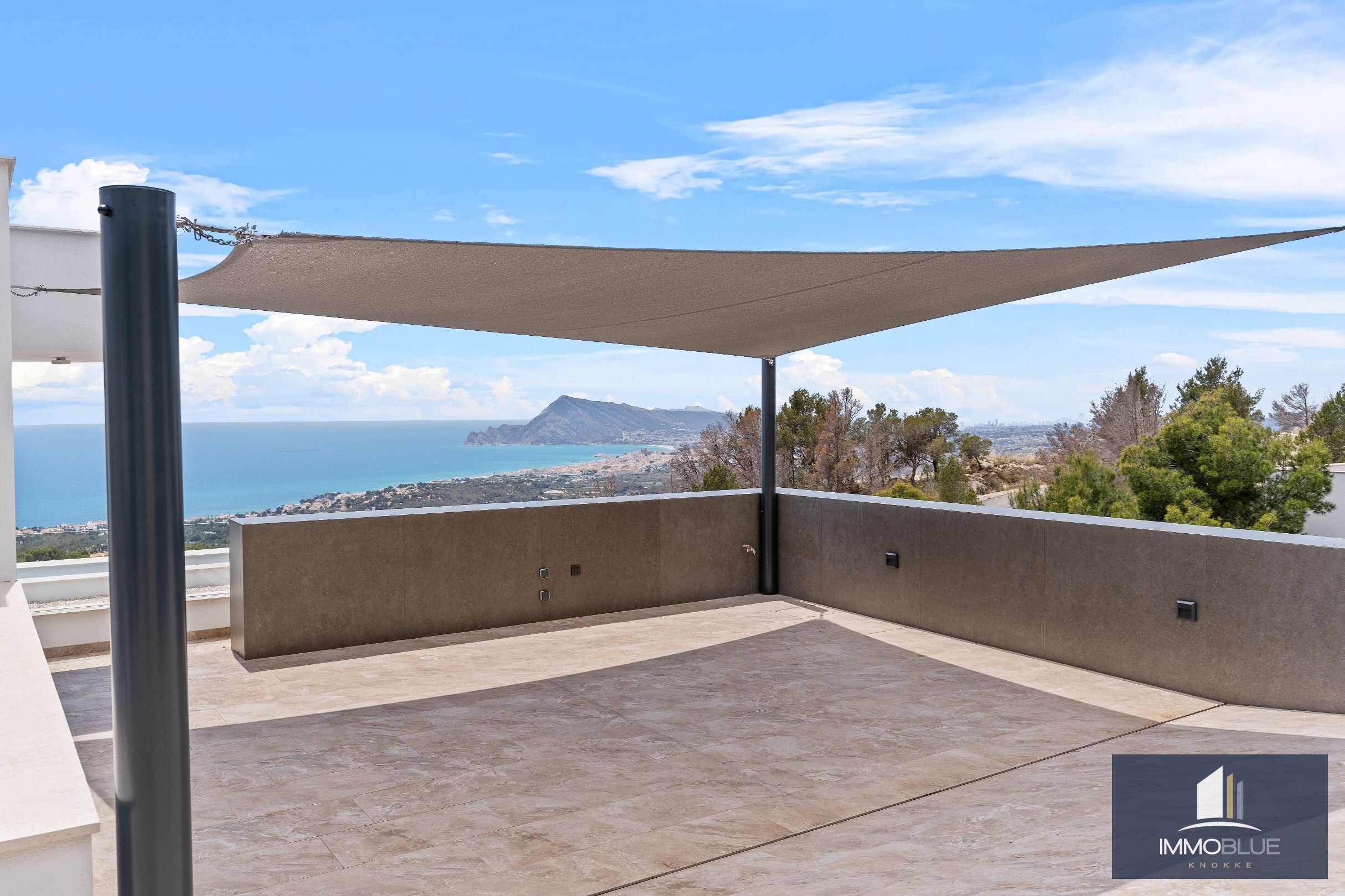 "Villa exclusive prête à emménager à Altea." 